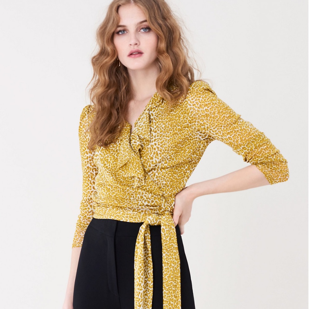 NWT DVF Diane Von Furstenberg Paloma Ruffled Mesh Wrap top size L Retail $228